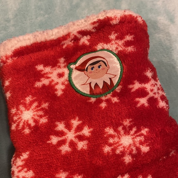 ELF ON THE SHELF SLIPPERS Fits Adult Size 6 - Picture 2 of 4